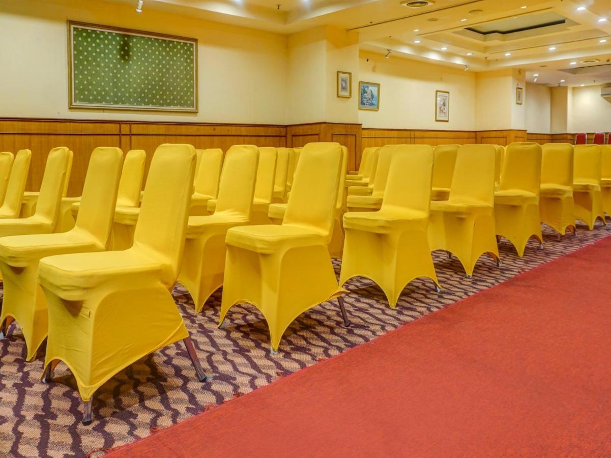 Oyo 3967 Hotel Pantai Wisata Макасар Экстерьер фото