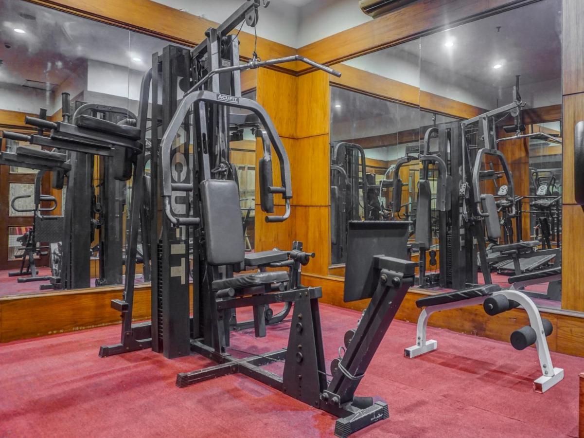 Oyo 3967 Hotel Pantai Wisata Макасар Экстерьер фото