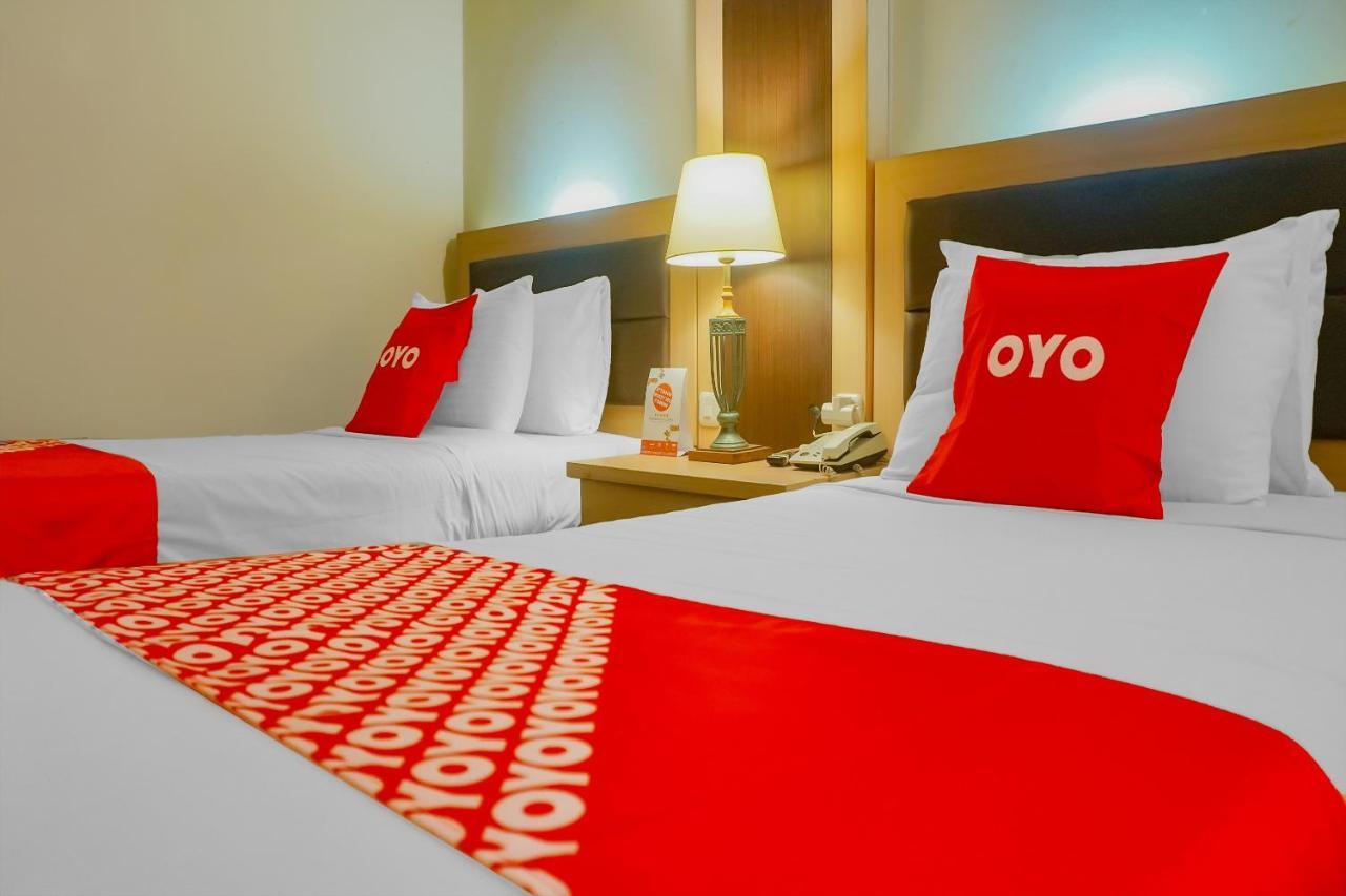 Oyo 3967 Hotel Pantai Wisata Макасар Экстерьер фото